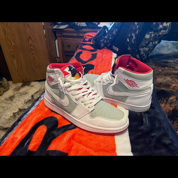 Air Jorden Retro 1 Hare Edition - Picture 5 of 5